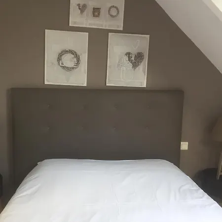 Du Calvaire Hotel