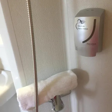 卡尔菲儿酒店 2*