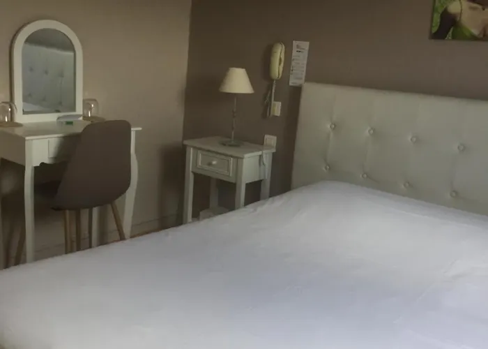 Hotell Du Calvaire Pontchâteau